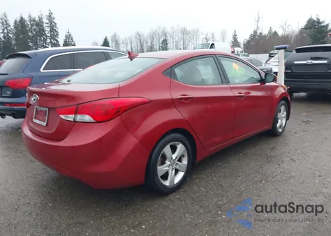2013 Hyundai Elantra Gls z USA, uszkodzony, nr VIN KMHDH4AE4DU726045